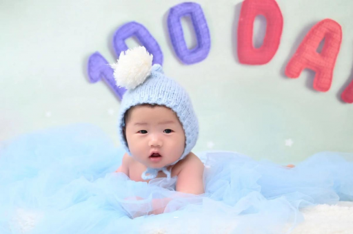 义乌宝宝喜欢搓脚 义乌宝宝喜欢搓脚